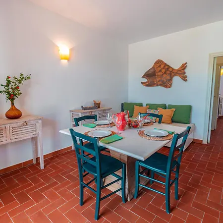 Tenuta Delle Ripalte מלון קאפוליברי